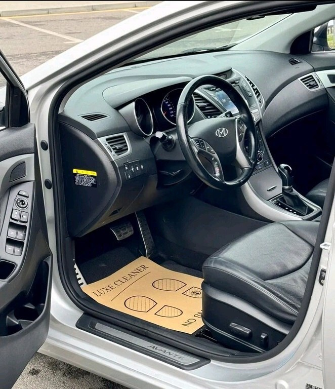 2015 Hyundai Avante, 1.6L, 260500km - Image 12