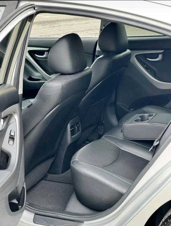 2015 Hyundai Avante, 1.6L, 260500km - Image 15