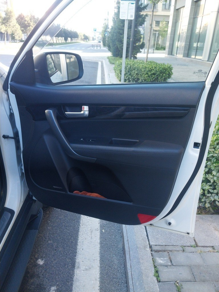 2013 Kia Sorento, 2.0L, 185000km - Image 5