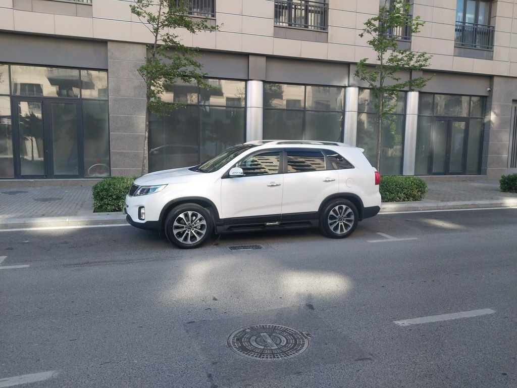 2013 Kia Sorento, 2.0L, 185000km - Image 6