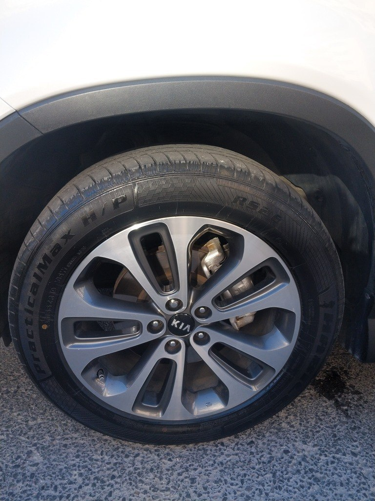 2013 Kia Sorento, 2.0L, 185000km - Image 10