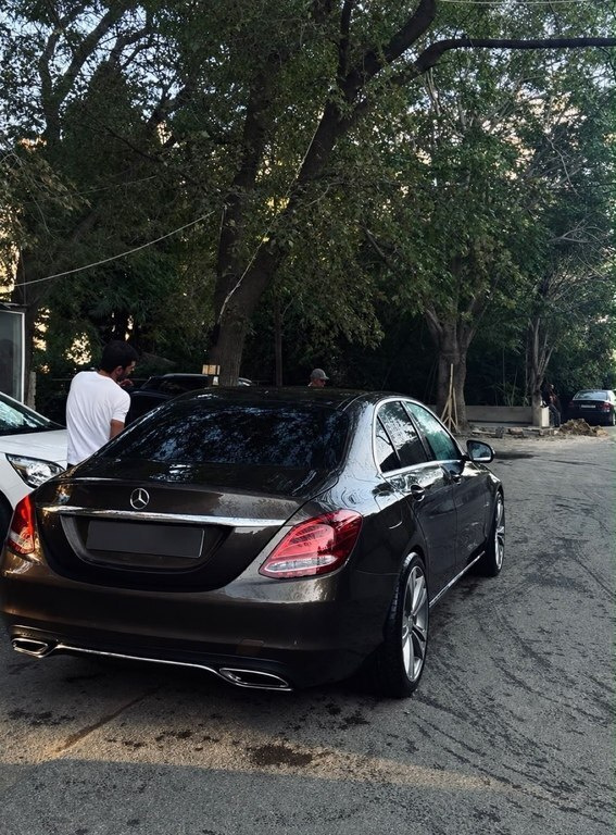 2014 Mercedes C 300, 2.0L, 226000km - Image 3