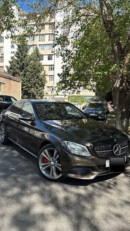 2014 Mercedes C 300, 2.0L, 226000km - Image 4