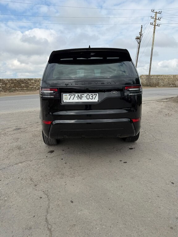 2017 Land Rover Discovery, 2.0L, 245000km - Image 16