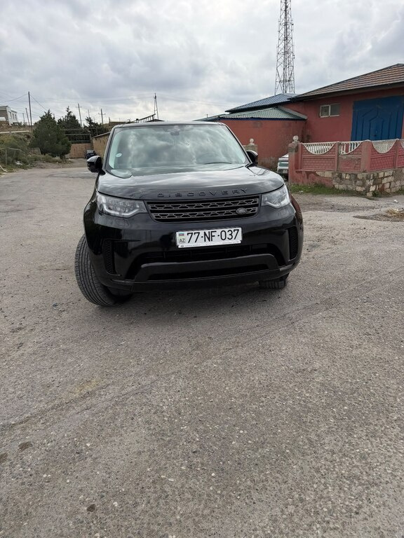 2017 Land Rover Discovery, 2.0L, 245000km - Image 17
