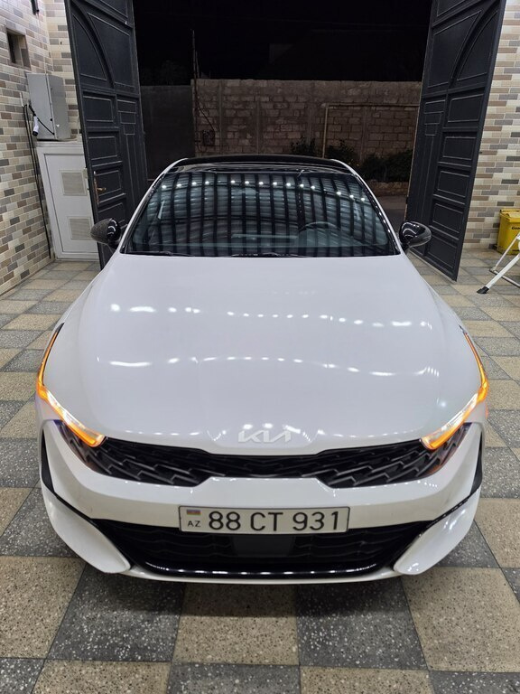 2022 Kia K5, 1.6L, 100000km - Image 2
