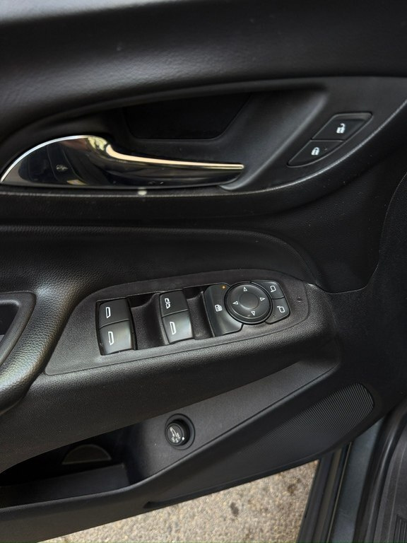 2019 Chevrolet Equinox, 1.5L, 136783km - Image 14