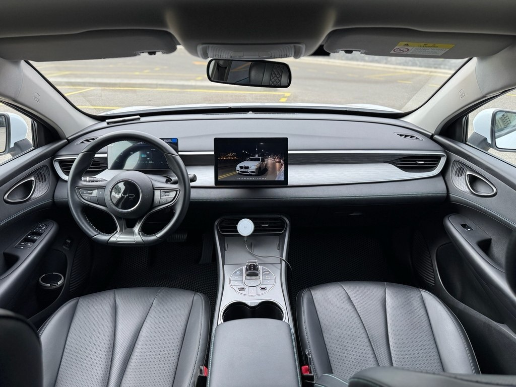 2025 BYD Seal 05, 1.5L, 8557km - Image 5