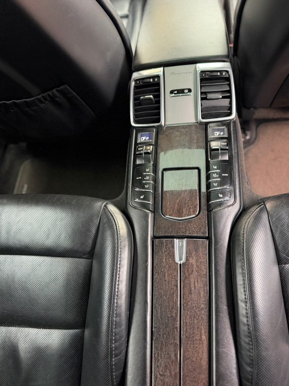 2011 Porsche Panamera GTS, 4.8L, 200000km - Image 14