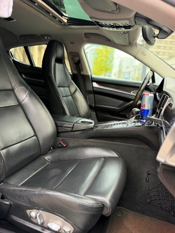 2011 Porsche Panamera GTS, 4.8L, 200000km - Image 16