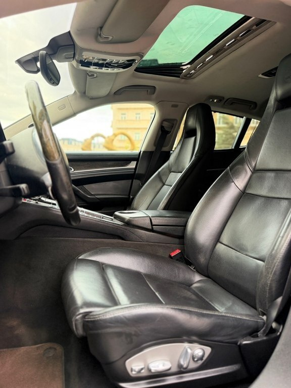 2011 Porsche Panamera GTS, 4.8L, 200000km - Image 18