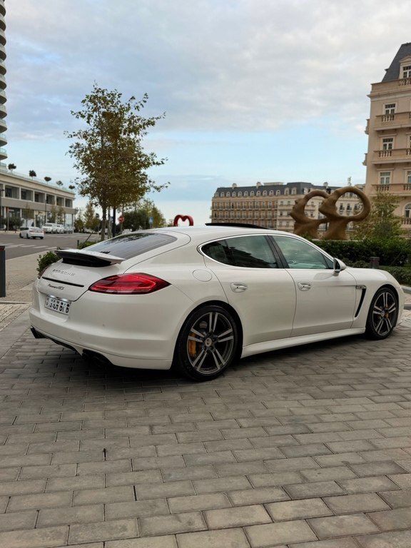 2011 Porsche Panamera GTS, 4.8L, 200000km - Image 7