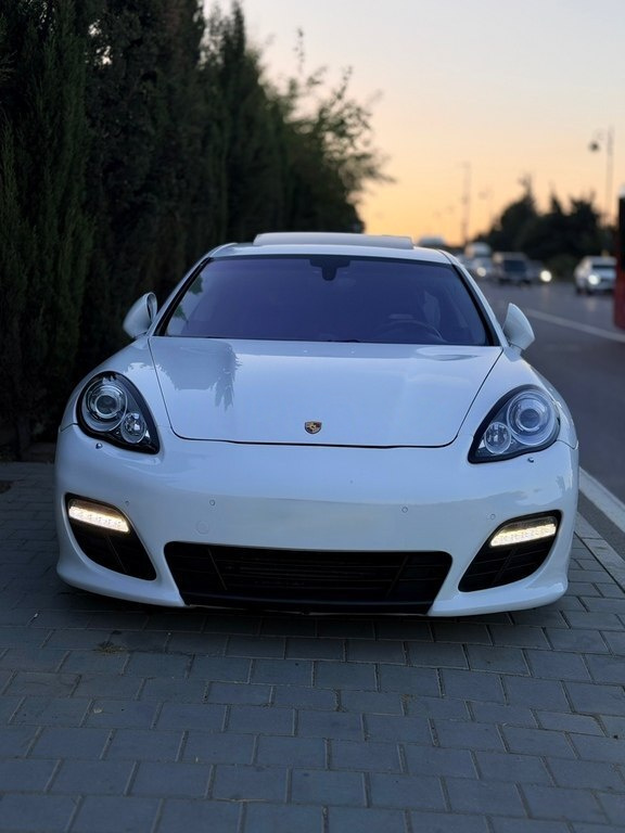 2011 Porsche Panamera GTS, 4.8L, 200000km - Image 9