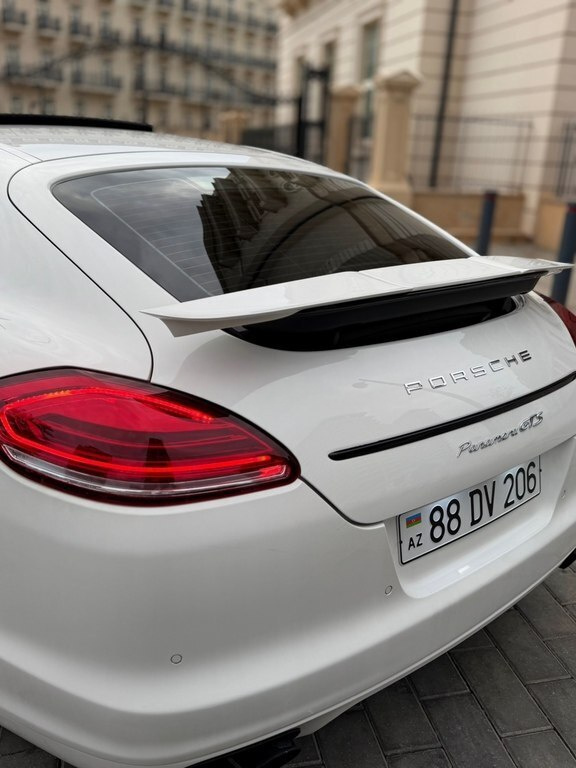 2011 Porsche Panamera GTS, 4.8L, 200000km - Image 10