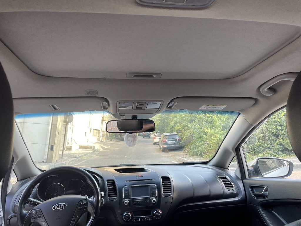 2013 Kia Cerato, 2.0L, 113600km - Image 10