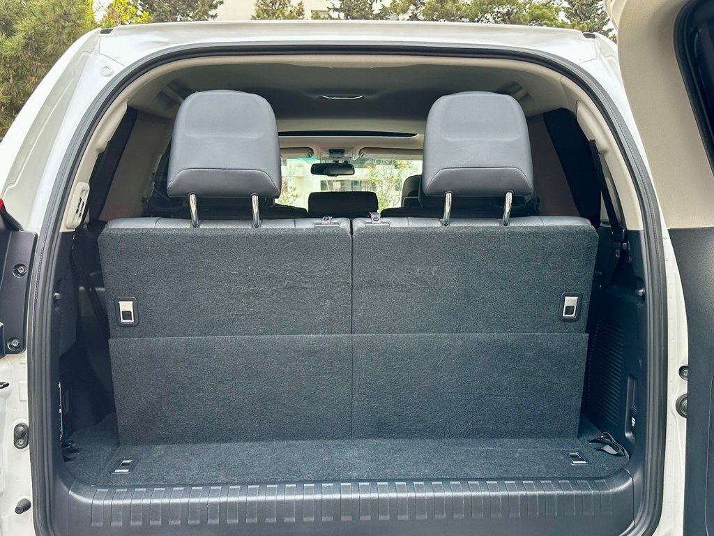 2011 Lexus GX 460, 4.6L, 73000km - Image 12