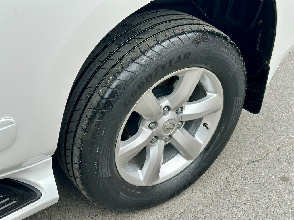 2011 Lexus GX 460, 4.6L, 73000km - Image 21