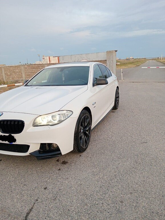 2012 BMW 528, 2.0L, 300000km - Image 11