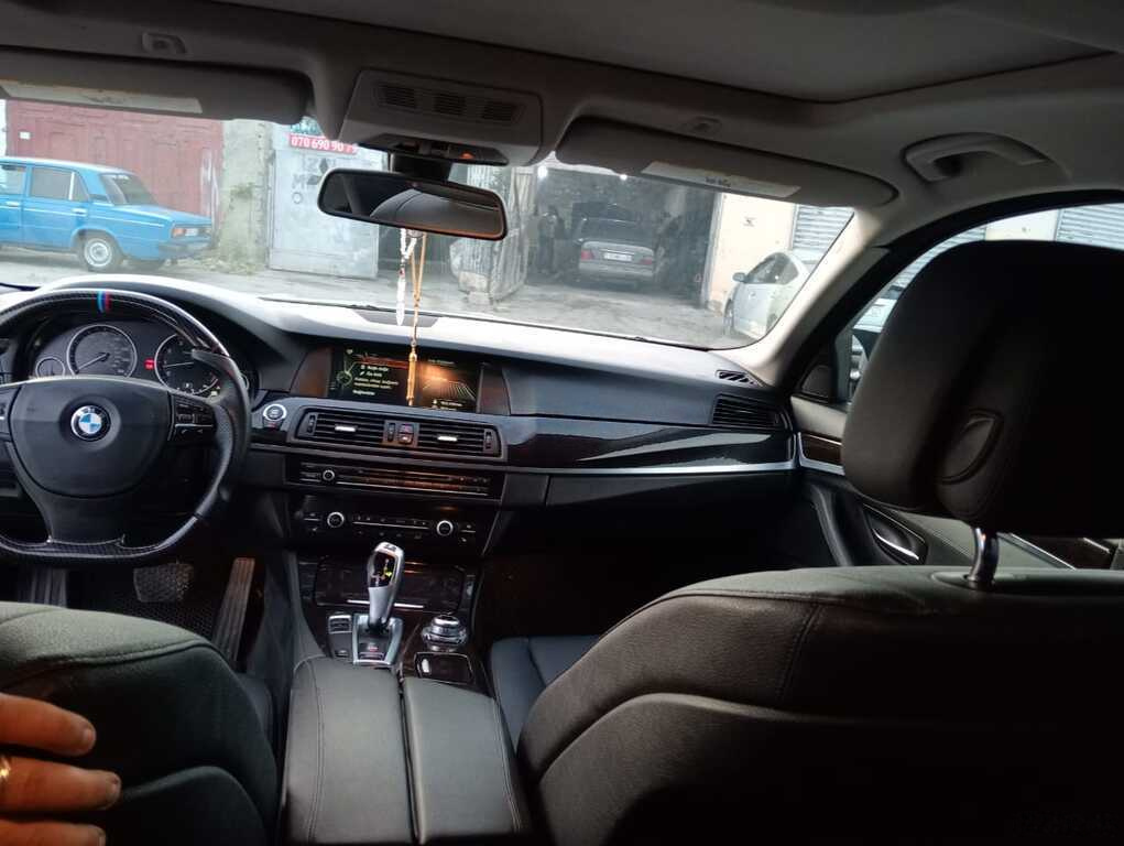 2012 BMW 528, 2.0L, 300000km - Image 8
