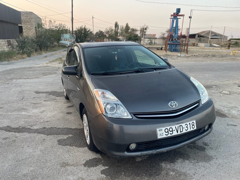 2007 Toyota Prius, 1.5L, 341479km - Image 1