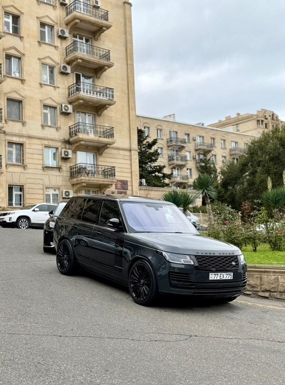 2016 Land Rover Range Rover, 3.0L, 150000km - Image 2