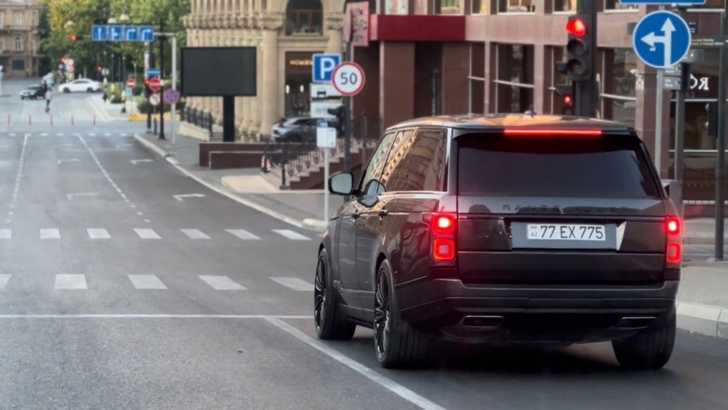 2016 Land Rover Range Rover, 3.0L, 150000km - Image 13