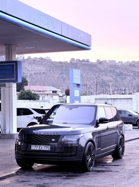 2016 Land Rover Range Rover, 3.0L, 150000km - Image 14