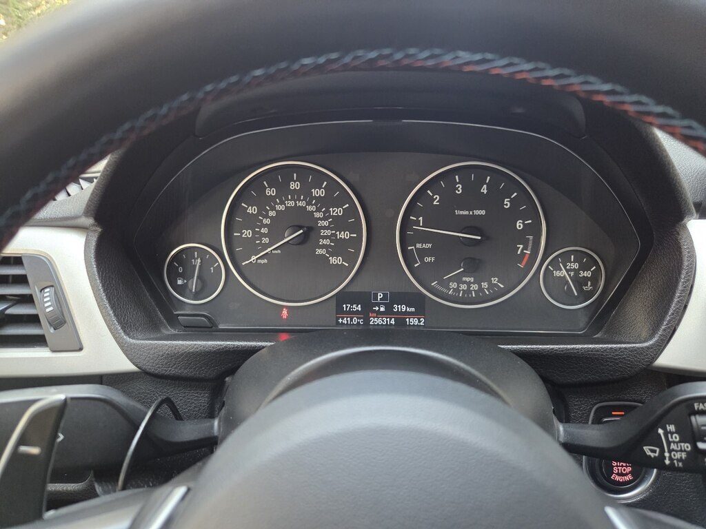 2018 BMW 320, 2.0L, 256000km - Image 10