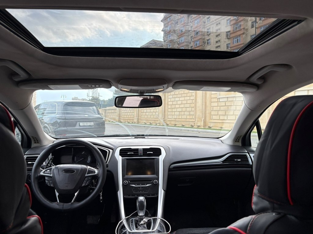2014 Ford Fusion (North America), 2.0L, 291000km - Image 6