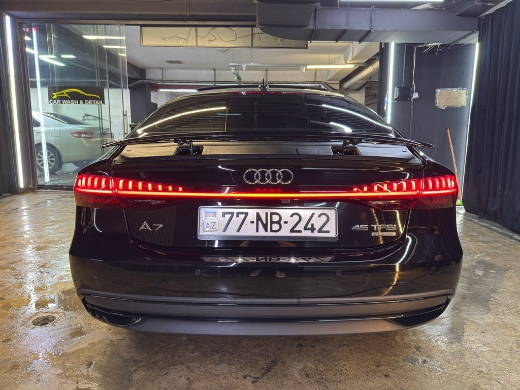 2021 Audi A7, 2.0L, 80000km - Image 4