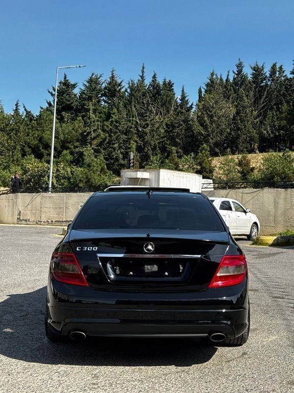2010 Mercedes C 300, 3.0L, 318000km - Image 10