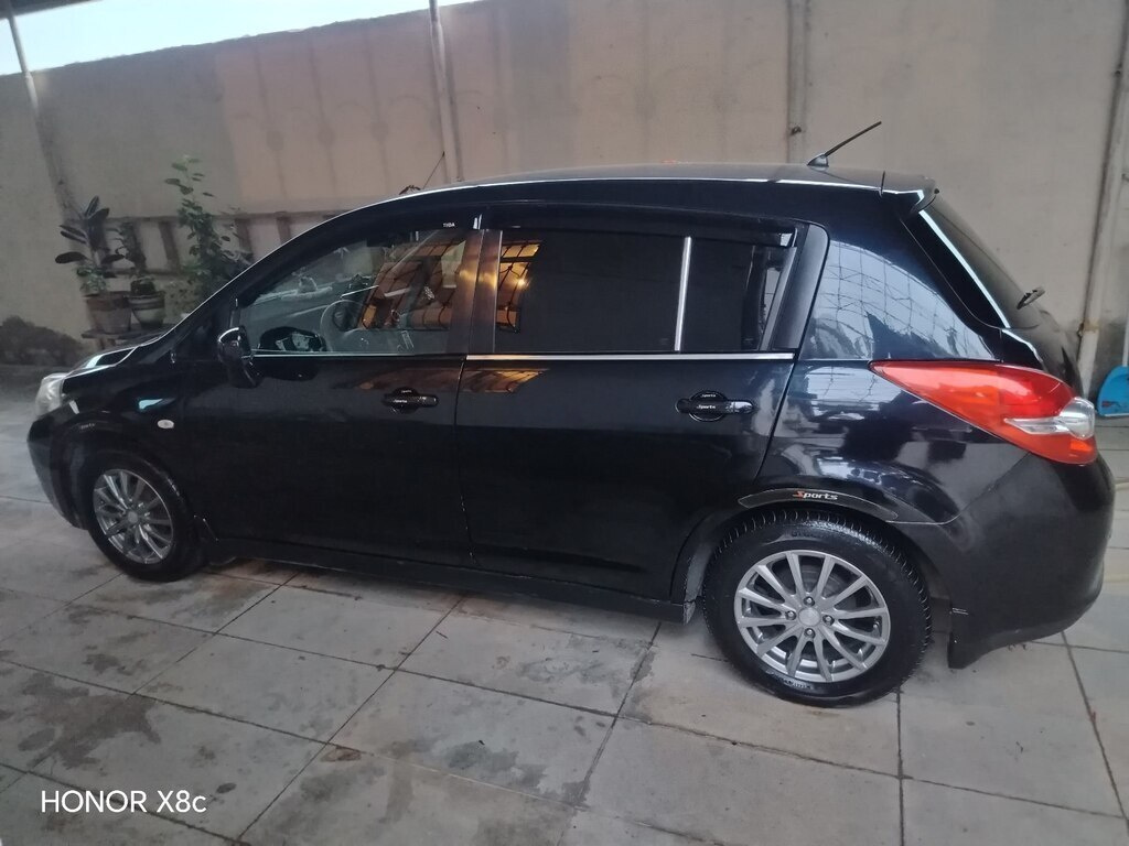 2012 Nissan Tiida, 1.5L, 181885km - Image 4