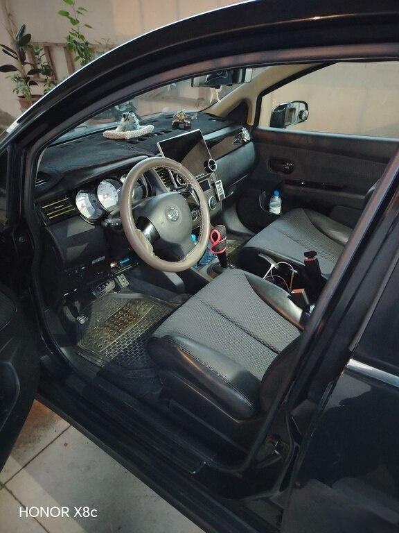 2012 Nissan Tiida, 1.5L, 181885km - Image 8