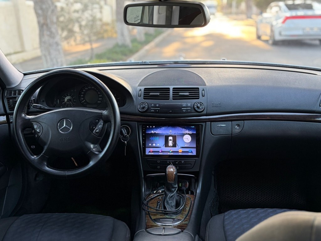 2006 Mercedes E 200, 2.2L, 310000km - Image 14