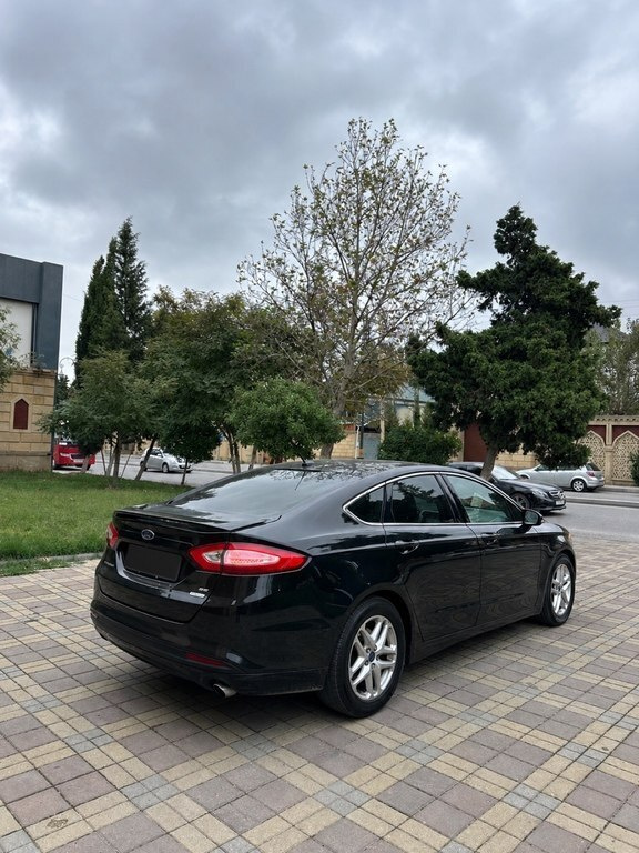 2014 Ford Fusion (North America), 1.5L, 274000km - Image 3