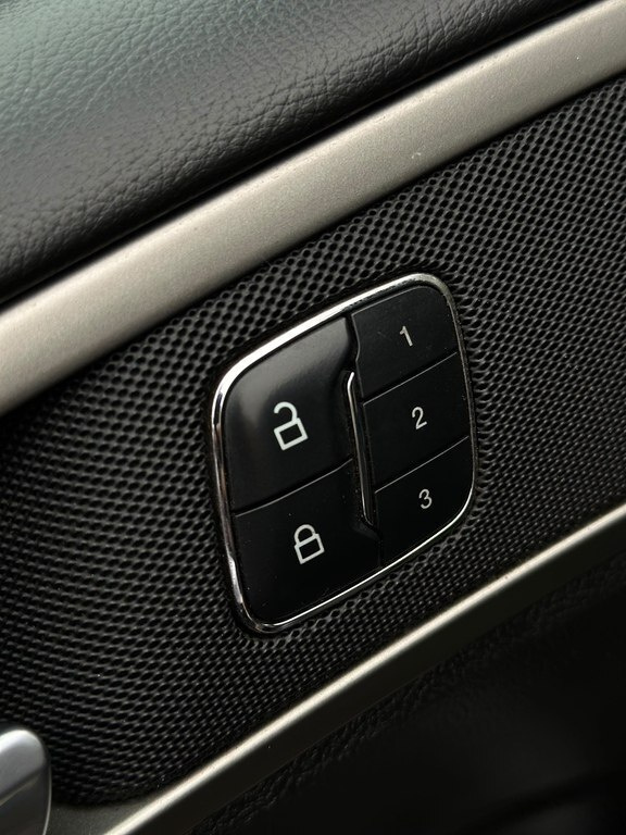 2014 Ford Fusion (North America), 1.5L, 274000km - Image 8