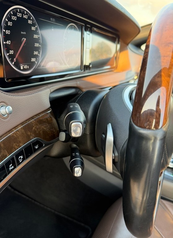 2014 Mercedes S 400, 3.0L, 185000km - Image 12