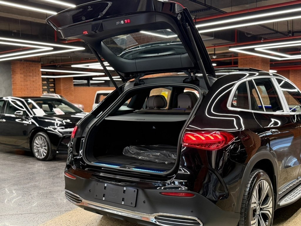 2024 Mercedes EQE 500 4MATIC SUV, 0.0L, 0km - Image 14