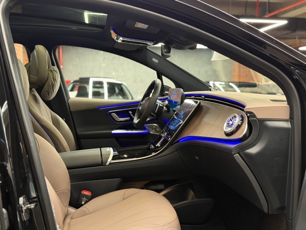 2024 Mercedes EQE 500 4MATIC SUV, 0.0L, 0km - Image 17