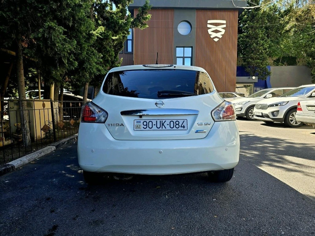 2013 Nissan Tiida, 1.8L, 126000km - Image 2