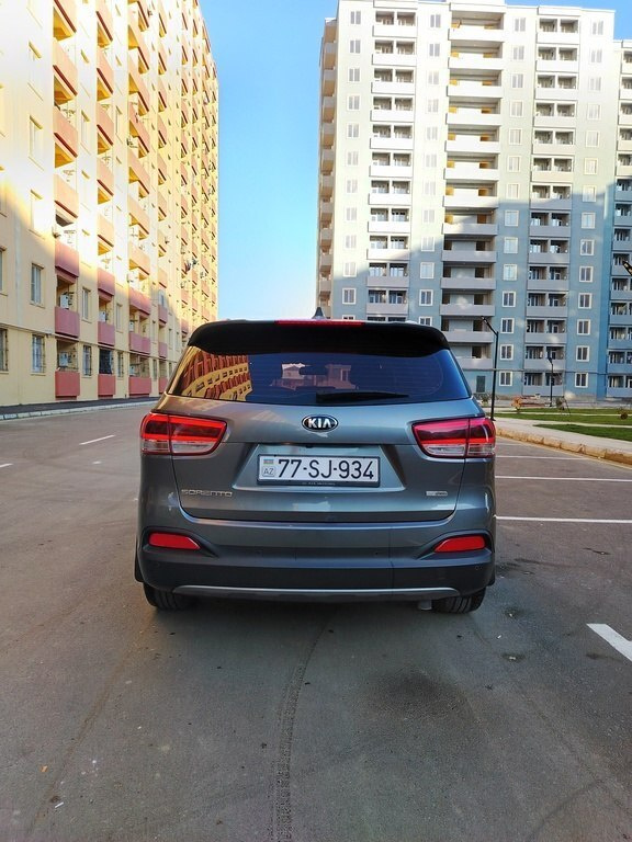 2015 Kia Sorento, 2.0L, 244900km - Image 4