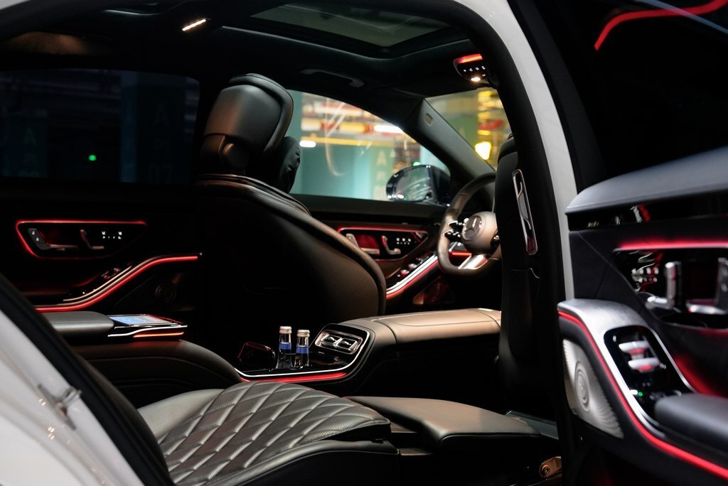 2022 Mercedes S 580 e 4MATIC, 3.0L, 39200km - Image 15