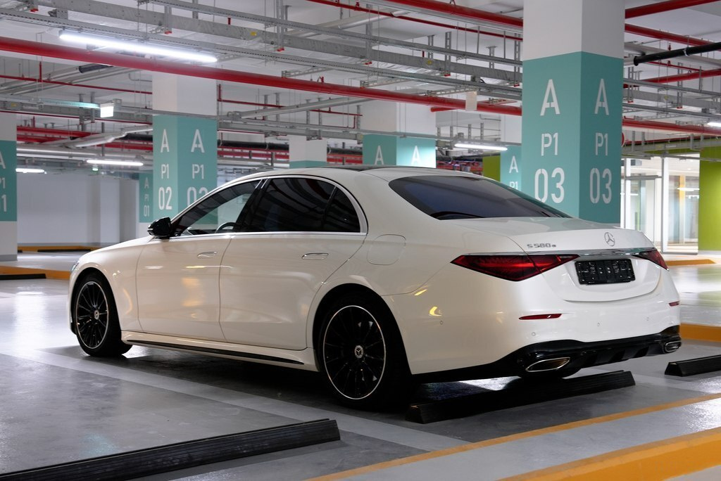 2022 Mercedes S 580 e 4MATIC, 3.0L, 39200km - Image 9