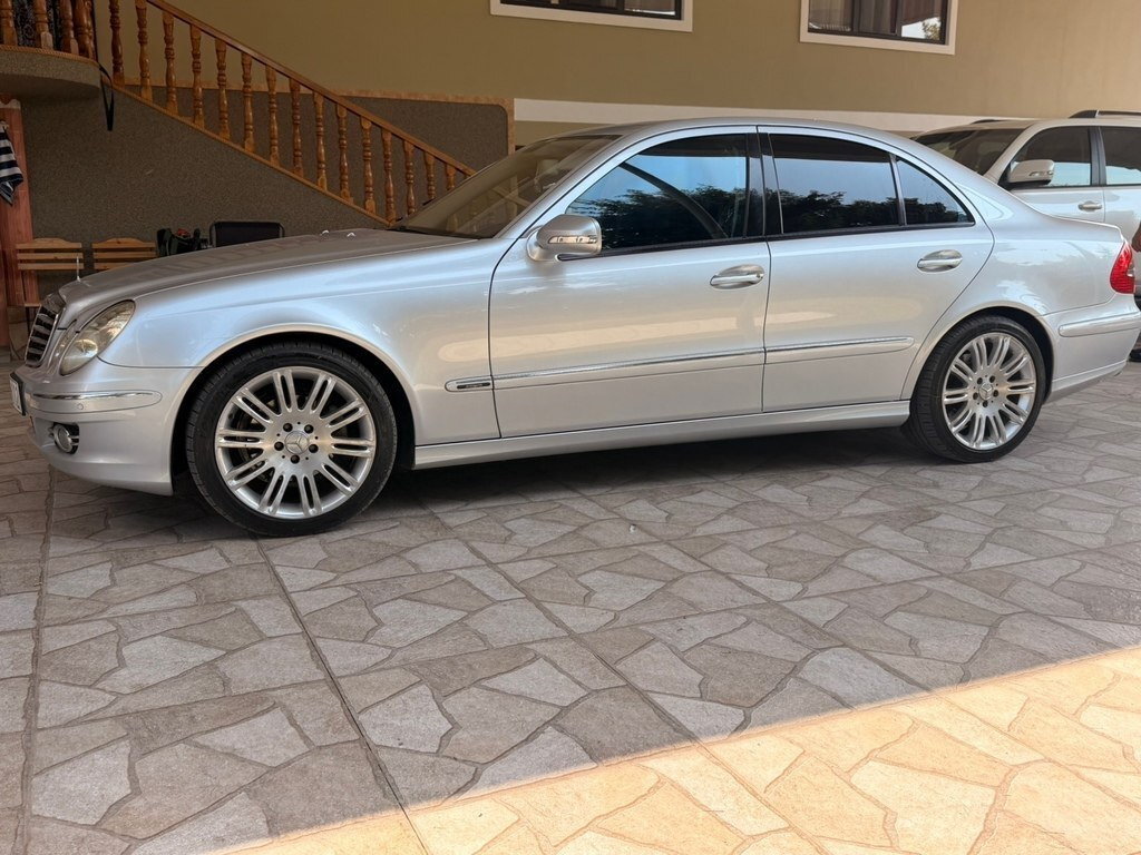2006 Mercedes E 280, 3.0L, 285000km - Image 4