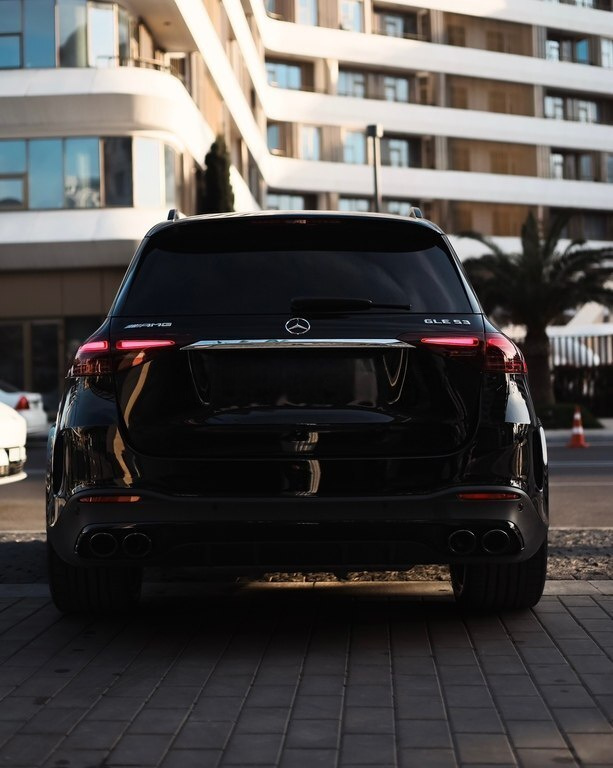 2024 Mercedes GLE 53 AMG 4MATIC+, 3.0L, 42000km - Image 3