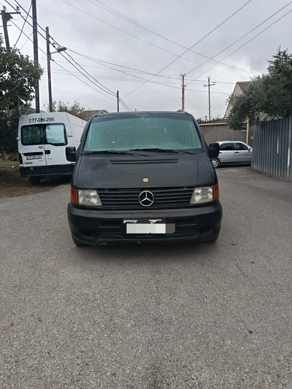 1999 Mercedes Vito 112 CDI, 2.1L, 328877km - Image 1