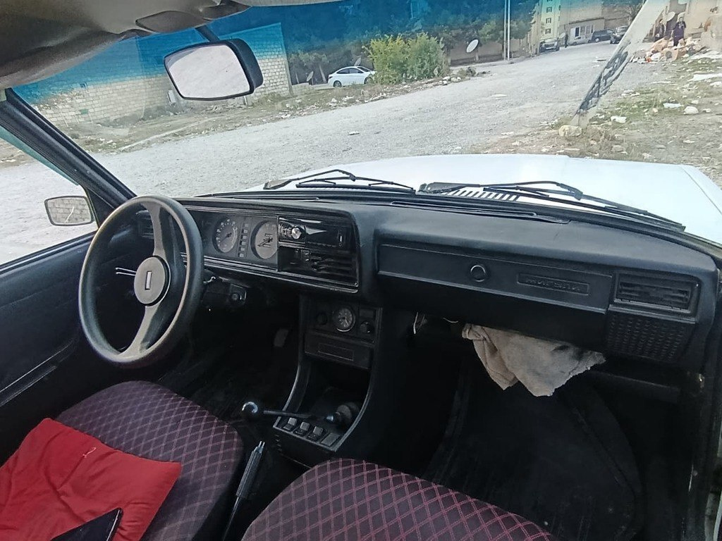2002 LADA (VAZ) 2107, 1.5L, 250000km - Image 3