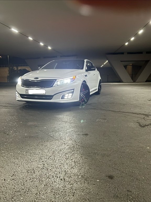 2014 Kia Optima, 2.0L, 190000km - Image 4
