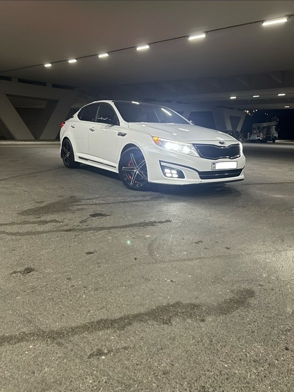 2014 Kia Optima, 2.0L, 190000km - Image 5